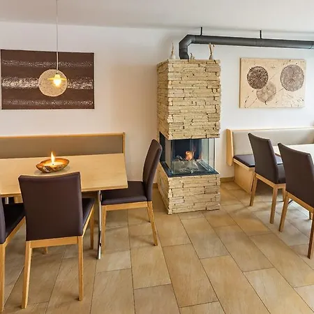 Apart-hotel Bergkonig Apartment Fiss